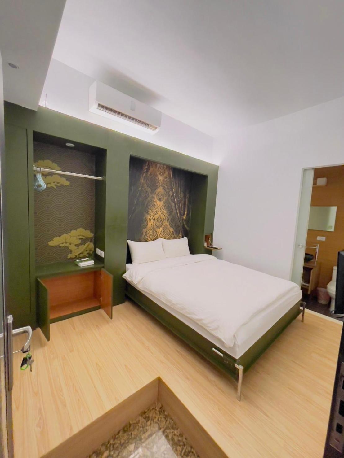 Ching Shang Tien Hua New Taipei City Exteriör bild